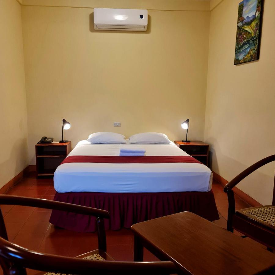 לאון Hotel Austria מראה חיצוני תמונה